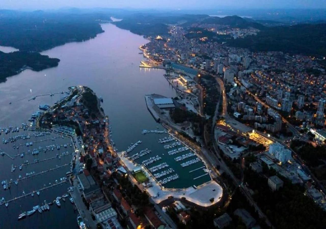 Braavos Apartments Sibenik - Free Parking - Marina 100M エクステリア 写真
